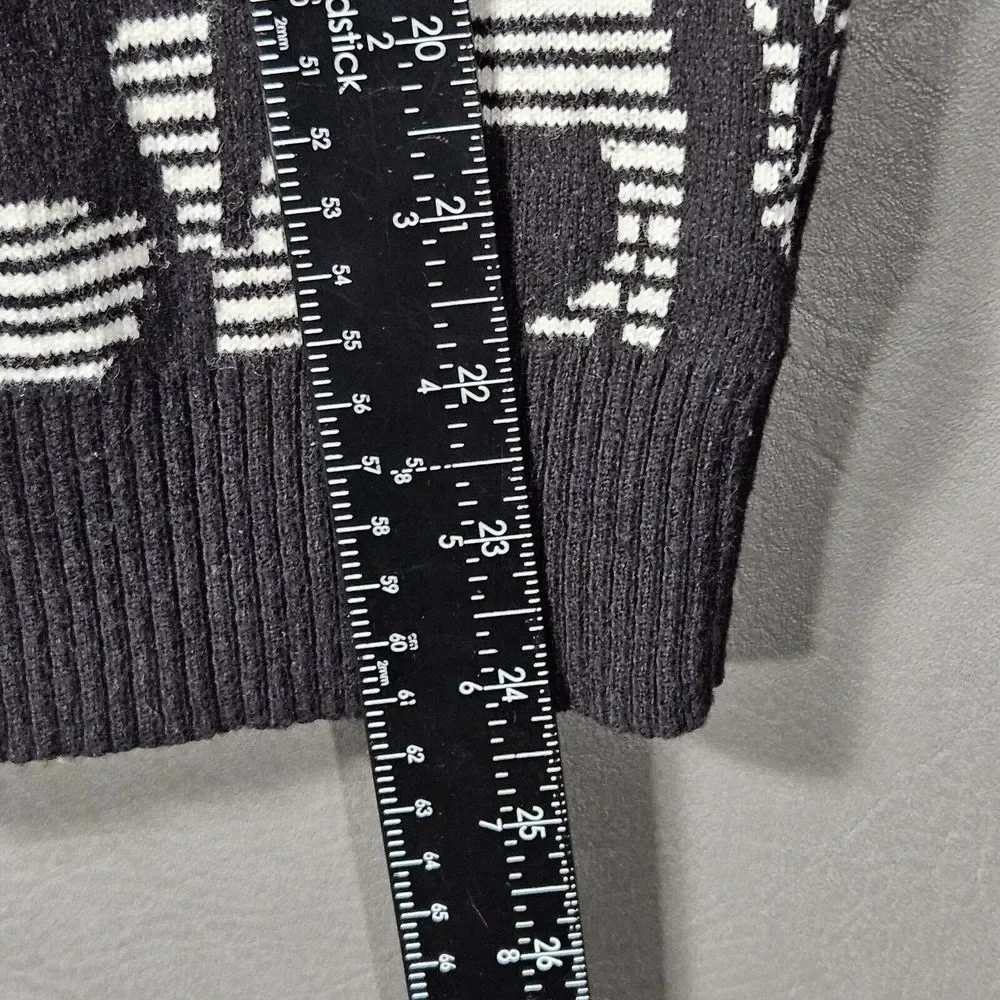 Hot Topic Sweater Womens Small Black White Stretch Skulls Cardigan Rock Punk
